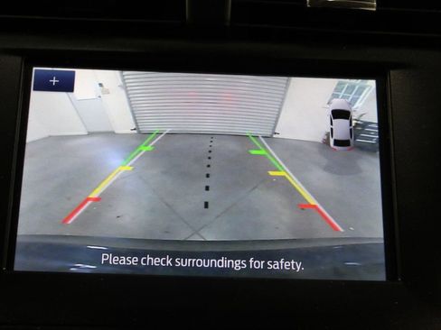 Used 2020 Ford Fusion SE FWD image 30