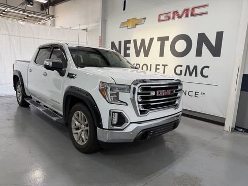 Used 2019 GMC Sierra 1500 SLT w/ SLT Premium Plus Package AWD/4WD image 2
