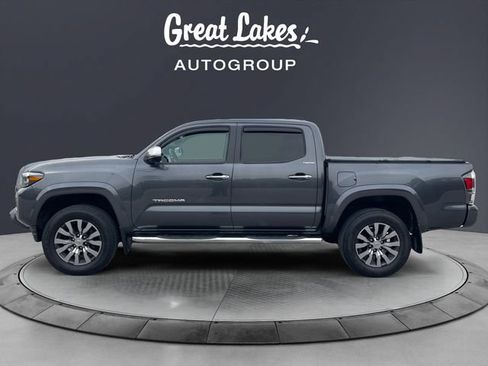 Used 2021 Toyota Tacoma Limited AWD/4WD image 2