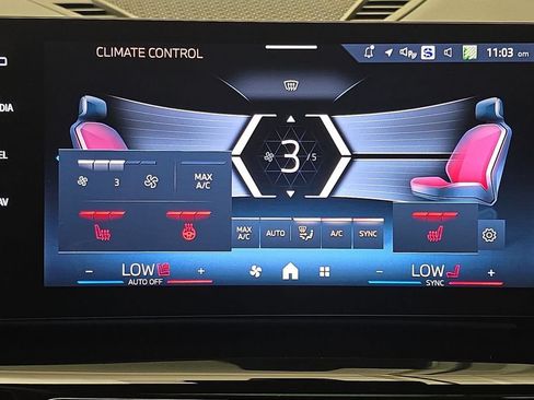 Used 2025 BMW X2 xDrive28i w/ M Sport Package AWD/4WD image 21