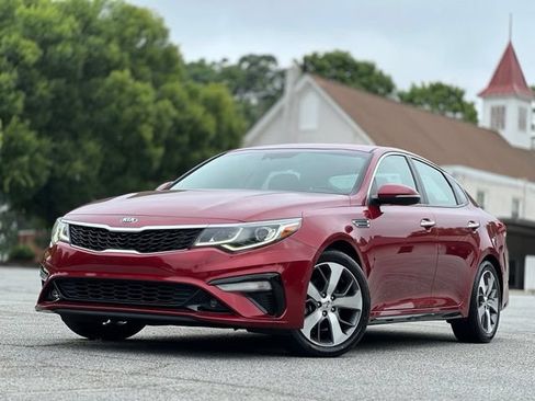 Used 2020 Kia Optima S FWD image 1