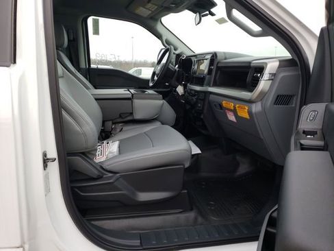 New 2025 Ford F350 XL w/ XL Chrome Package image 18