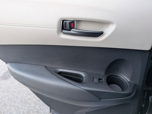 New 2026 Toyota Corolla Cross L image 27