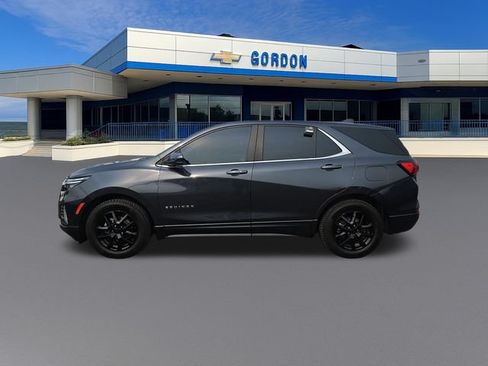 Used 2022 Chevrolet Equinox LT FWD image 2