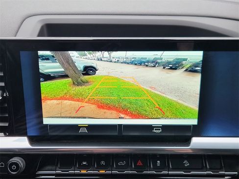 Used 2023 Chevrolet Silverado 1500 LT Trail Boss image 15