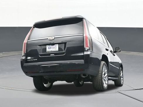 Used 2020 Cadillac Escalade Luxury image 49