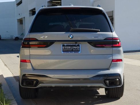 New 2026 BMW X7 xDrive40i w/ M Sport Package image 6