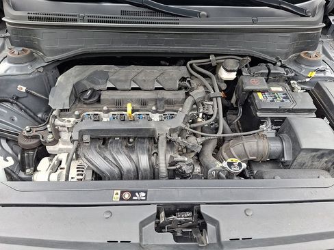 Certified 2024 Hyundai Venue SEL FWD image 28