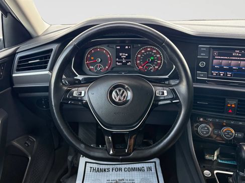Used 2019 Volkswagen Jetta SE FWD image 29