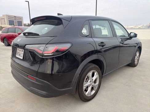 Used 2024 Honda HR-V LX image 2