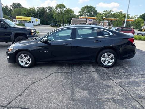 Used 2023 Chevrolet Malibu LT w/ Driver Confidence Package FWD image 13