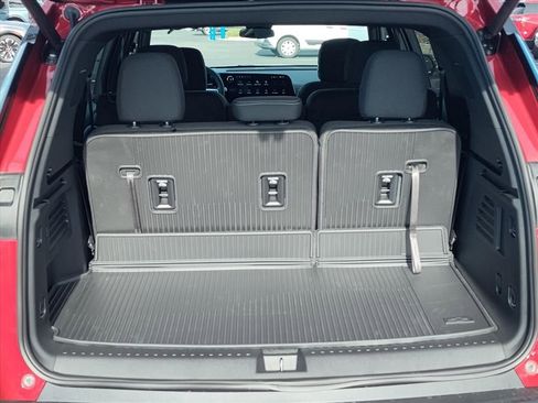 New 2026 Chevrolet Traverse LT w/ LPO, Floor Liner Package image 9