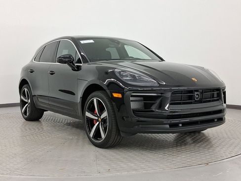 Used 2026 Porsche Macan S AWD/4WD image 9