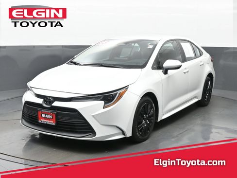 Used 2023 Toyota Corolla LE FWD image 1