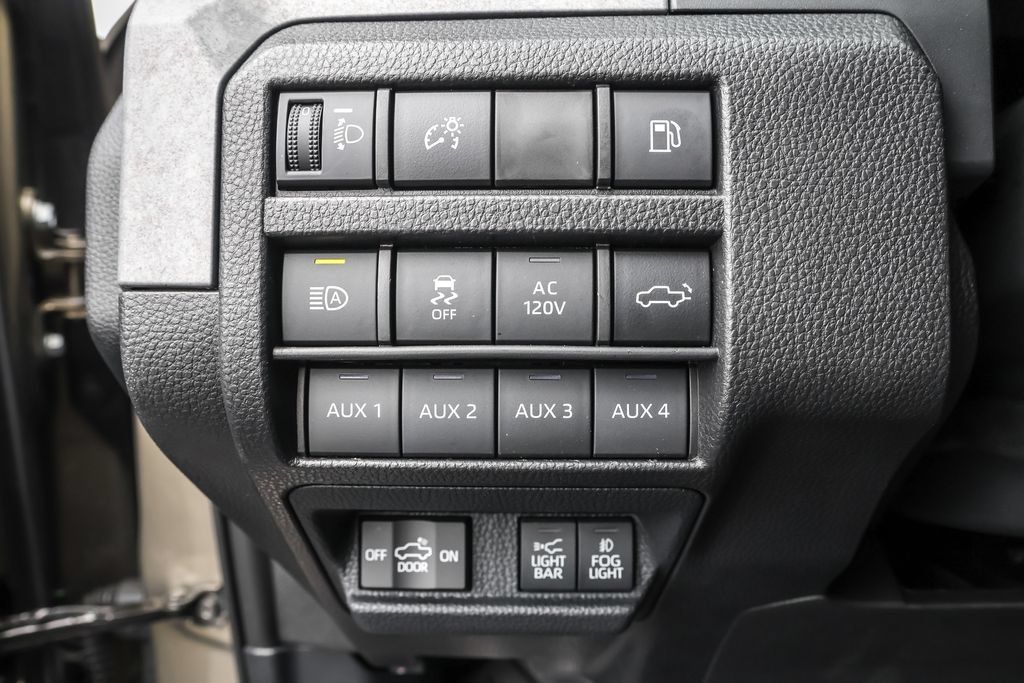 Used 2026 Toyota Tacoma 4x4 Double Cab Hybrid image 17