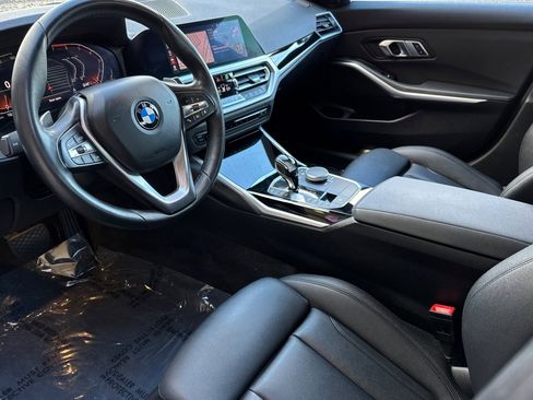 Used 2019 BMW 330i Sedan w/ Convenience Package image 9