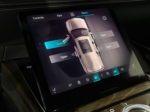 New 2026 Cadillac Escalade ESV Platinum Sport image 33