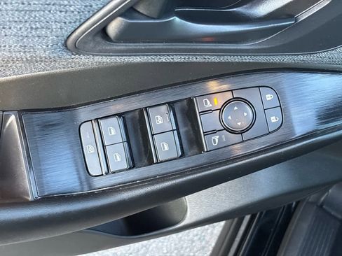 Certified 2023 Nissan Rogue S image 15