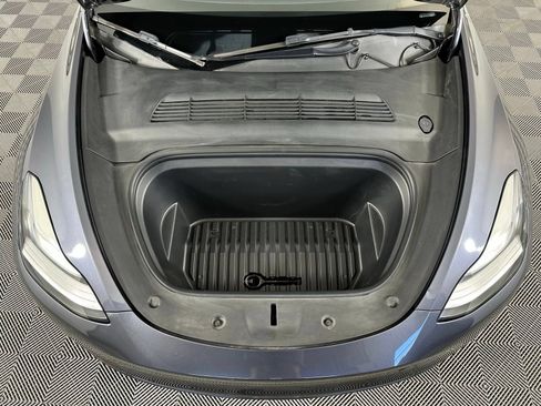 Used 2023 Tesla Model Y Long Range AWD/4WD image 23