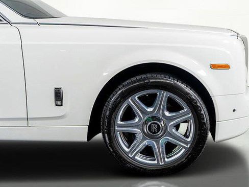 Used 2016 Rolls-Royce Phantom Sedan image 8