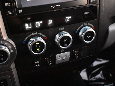 Used 2013 Toyota Sequoia Platinum AWD/4WD image 43