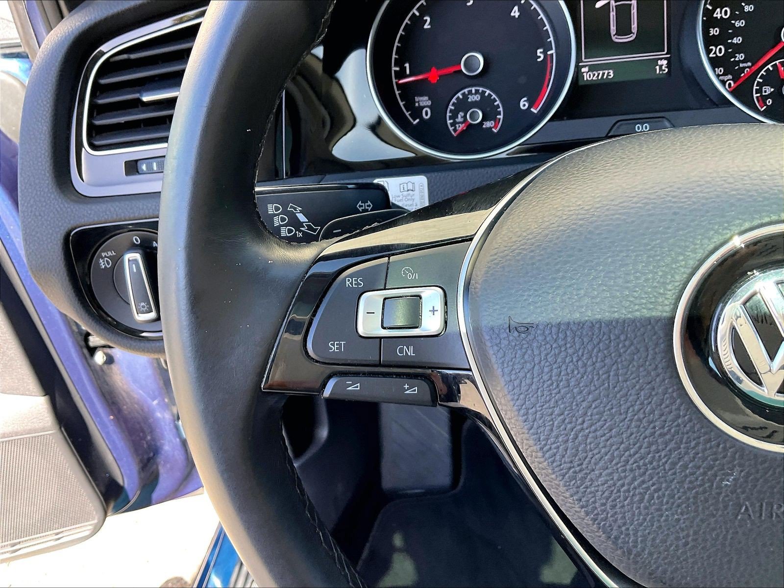Used 2015 Volkswagen Golf TDI SEL FWD image 18