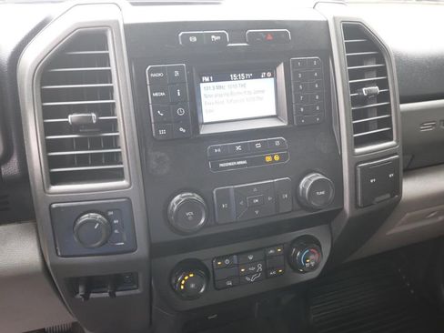 Used 2021 Ford F450 XL w/ Power Equipment Group image 18