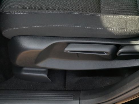 Used 2024 Honda CR-V LX image 20