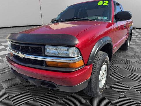 Used 2002 Chevrolet S10 Pickup LS w/ LS Preferred Equipment Group image 1