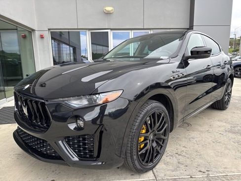 Certified 2022 Maserati Levante Modena image 4