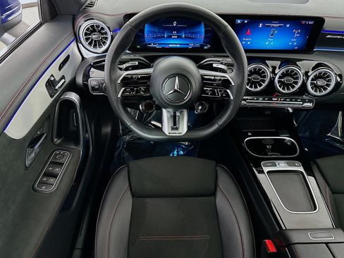 Used 2024 Mercedes-Benz CLA 35 AMG 4MATIC image 23