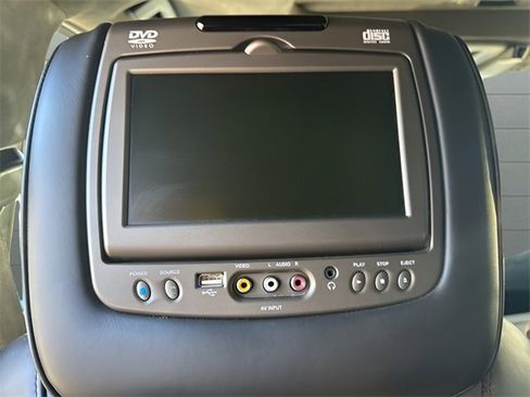 Used 2016 Cadillac Escalade Platinum image 14