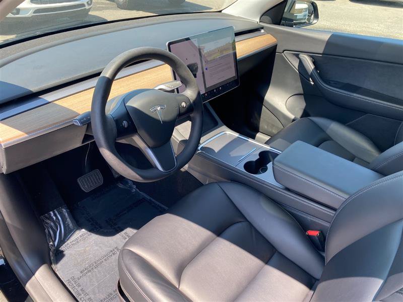 Used 2023 Tesla Model Y Long Range AWD/4WD image 9