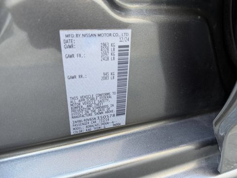 Used 2025 Nissan Altima 2.5 SV FWD image 28
