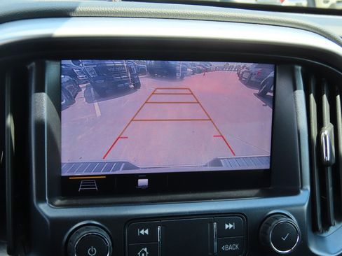 Used 2020 Chevrolet Colorado LT image 31