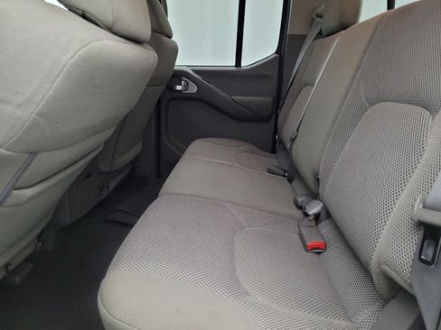 Used 2019 Nissan Frontier SV image 18