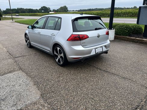 Used 2017 Volkswagen GTI S FWD image 4