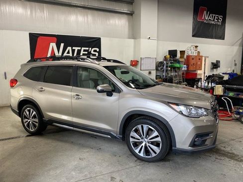 Used 2019 Subaru Ascent Limited AWD/4WD image 8