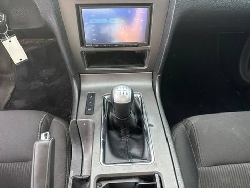Used 2013 Ford Mustang Coupe RWD image 17