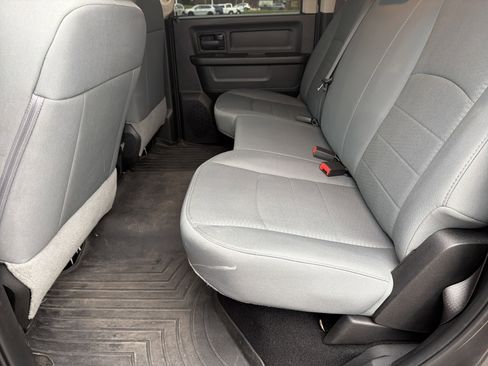 Used 2019 RAM 1500 Express image 38