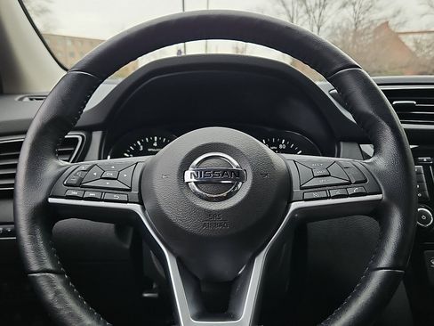Certified 2021 Nissan Rogue Sport SV image 16