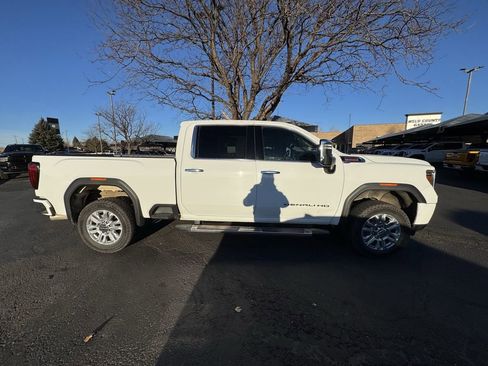 Used 2022 GMC Sierra 2500 Denali image 3