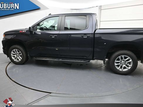 Used 2024 Chevrolet Silverado 1500 RST AWD/4WD image 17
