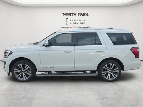 Used 2021 Ford Expedition Platinum AWD/4WD image 2