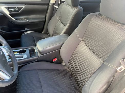 Used 2018 Nissan Altima 2.5 S w/ S Convenience Package FWD image 9