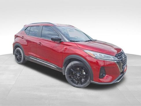 Certified 2024 Nissan Kicks SR w/ SR Premium Package FWD image 1