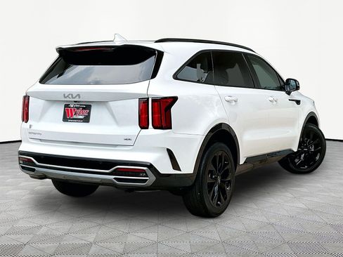 Used 2023 Kia Sorento SX AWD/4WD image 6