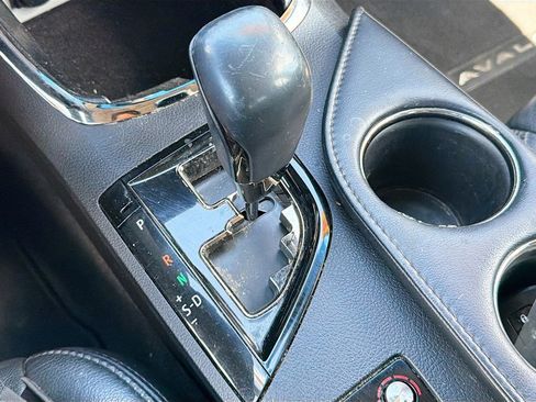 Used 2016 Toyota Avalon Touring FWD image 28