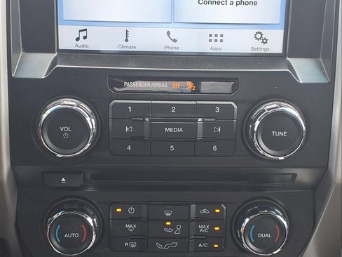 Used 2016 Ford F150 Lariat w/ Equipment Group 501A Mid RWD image 20