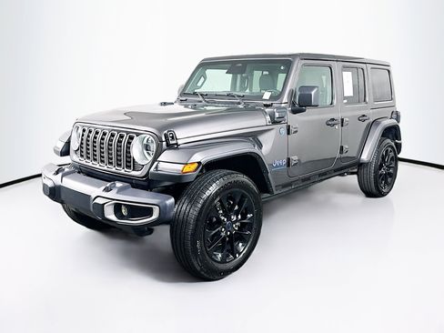 Used 2025 Jeep Wrangler Sahara w/ Safety Group image 3